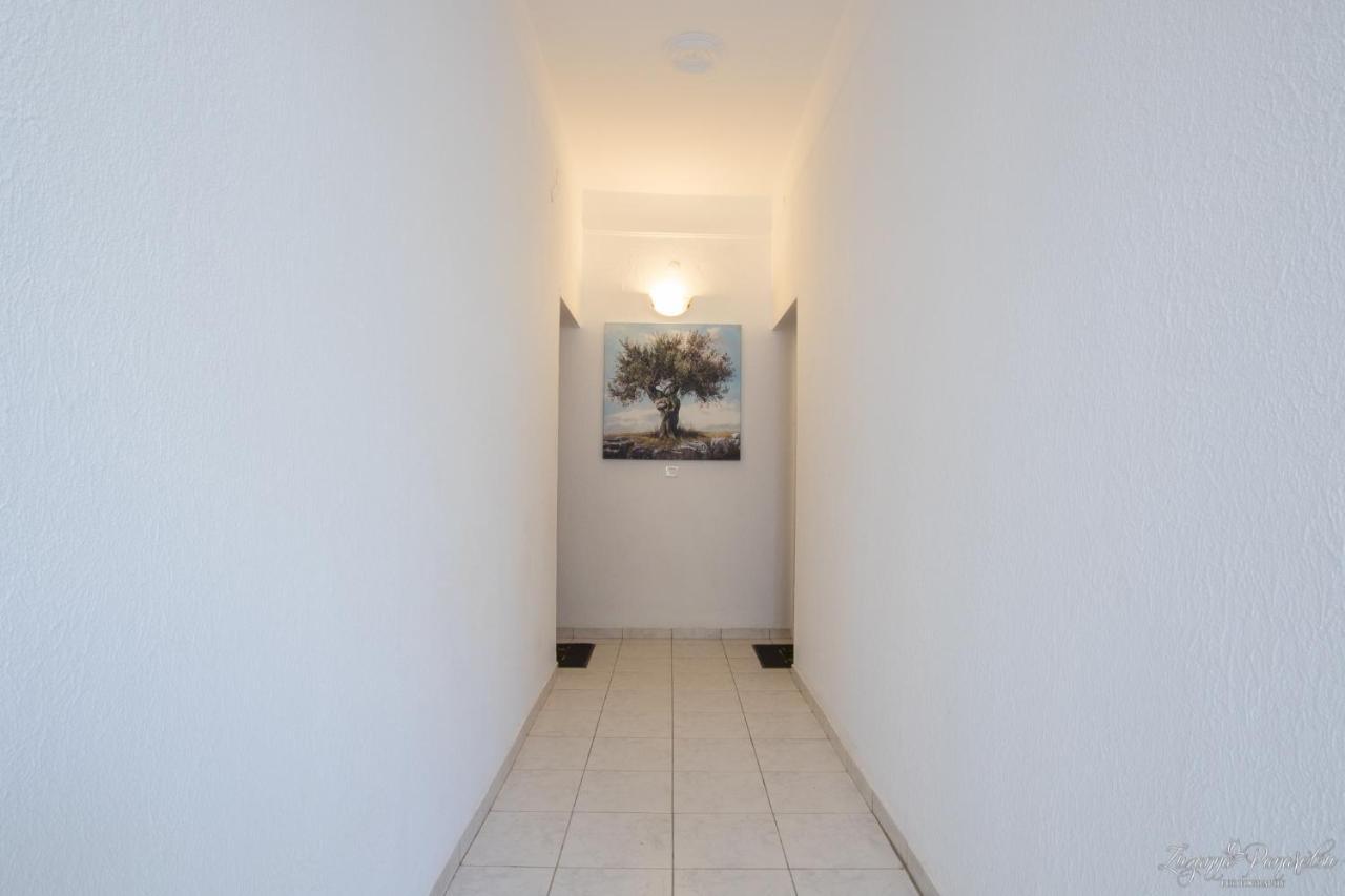 Pier Apartments Karpathos Town  Exterior photo
