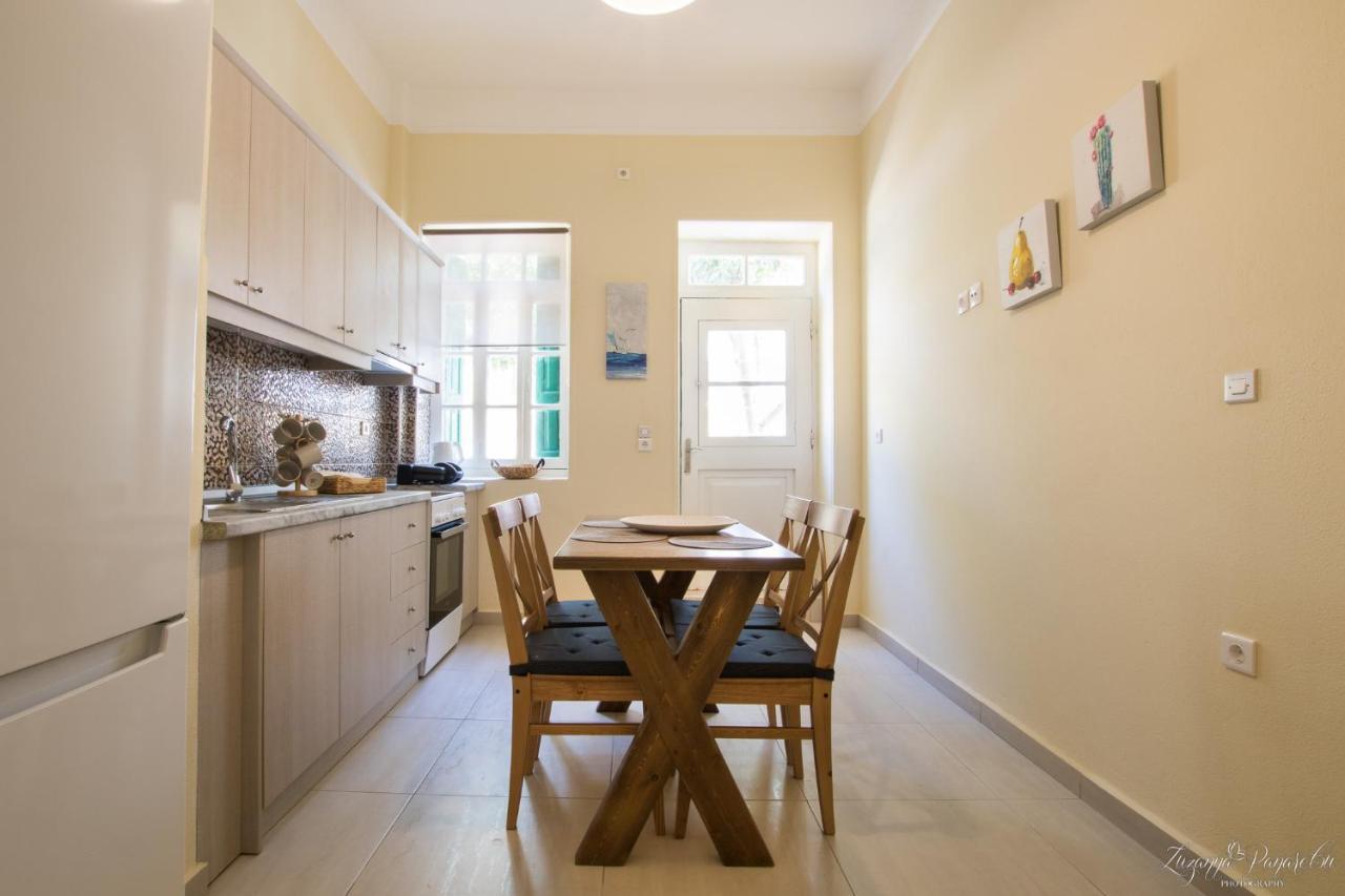 Pier Apartments Karpathos Town  Exterior photo