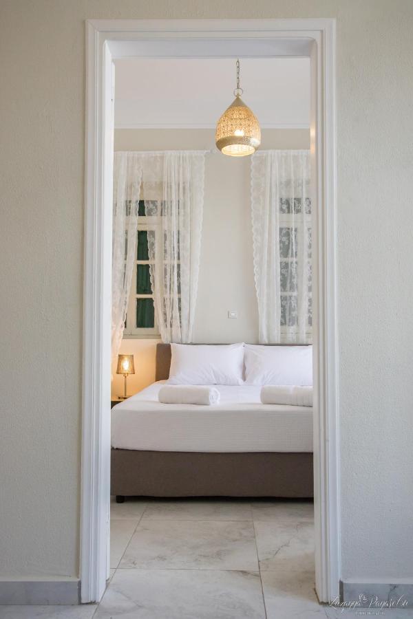Pier Apartments Karpathos Town  Exterior photo